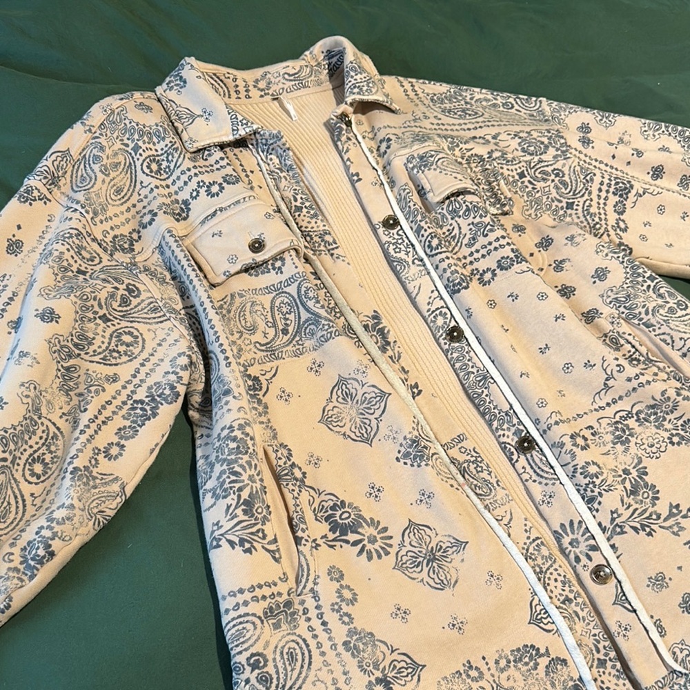 Elegant Paisley Button-Up Jacket